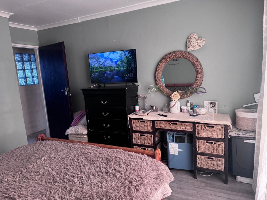4 Bedroom Property for Sale in Westridge Western Cape
